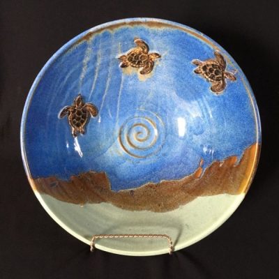Blue, brown and white bowl with applied turtles - Cisco