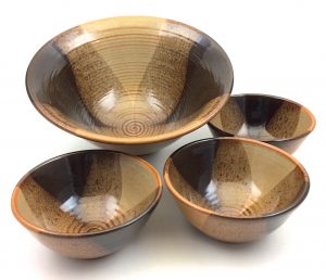 Set of gold and amber bowls - Malcolm-Moran