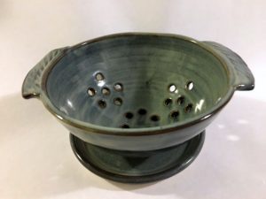 berry bowl with tray and handles in mid blue green - Liz Sine
